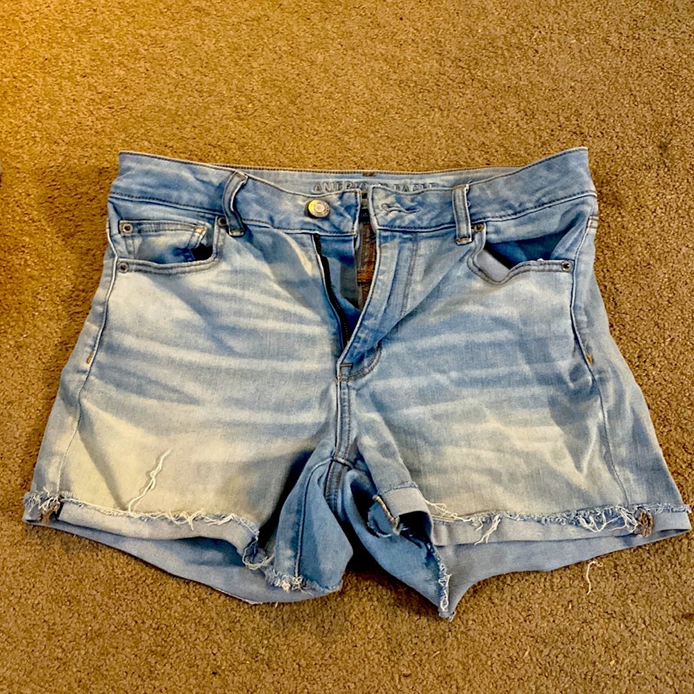 American Eagle light denim hi-rise shortie - 14